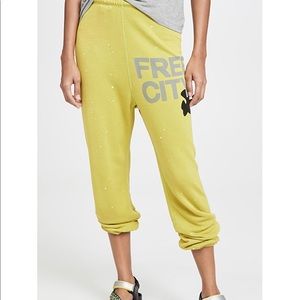 Free city Super Fluff OG Splash Sweats(NWOT)